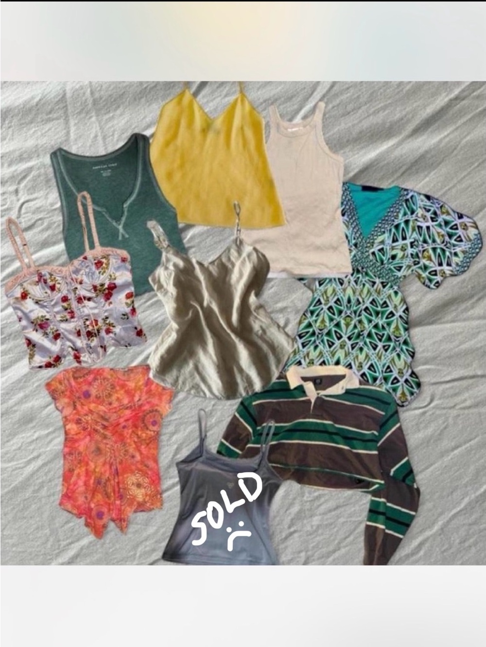 bundle of tops size s🧸🪽